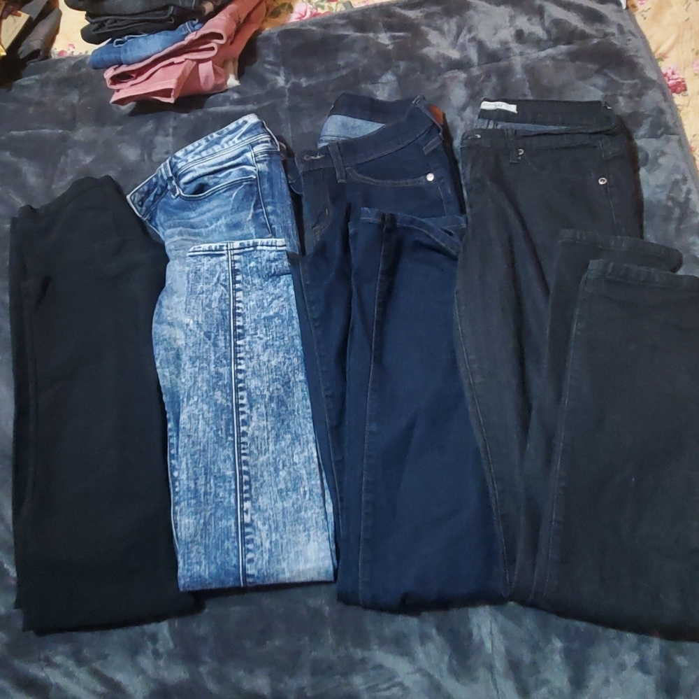 4 pairs of mixed pants